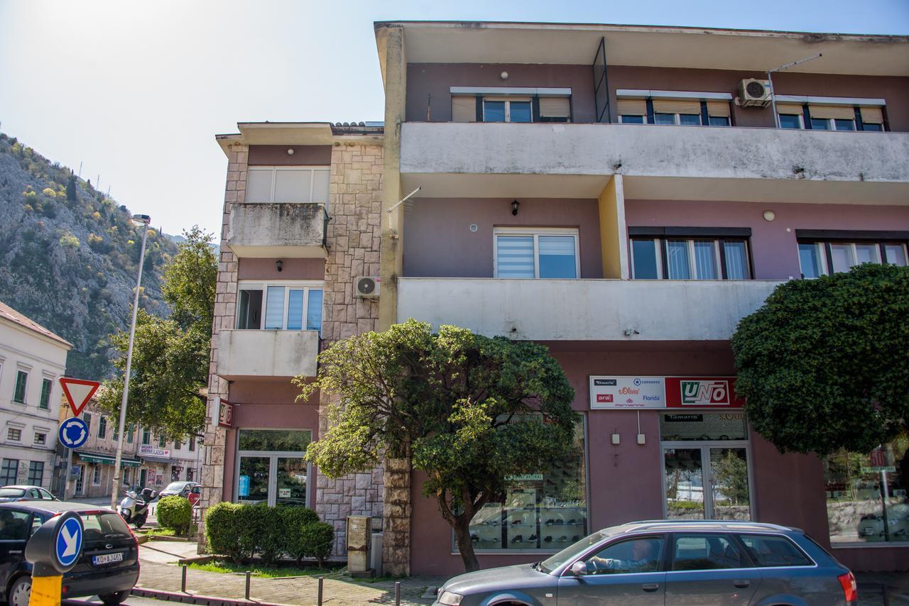 Apartman Dijana Kotor Eksteriør bilde